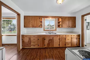 340 N 3rd St, Jefferson, OR 97352 - Photo 31