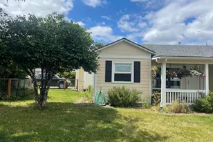 914 4th Ave, Sweet Home, OR 97386 - Photo 3
