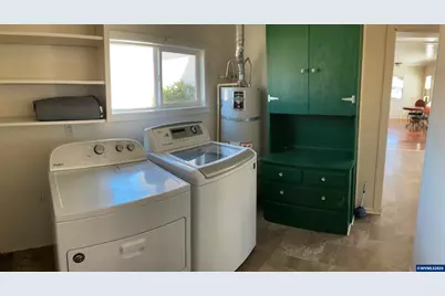 914 4th Av, Sweet Home, OR 97386 - Photo 29