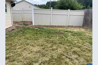 914 4th Av, Sweet Home, OR 97386 - Photo 7