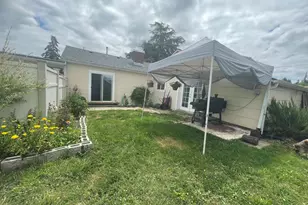 914 4th Ave, Sweet Home, OR 97386 - Photo 9