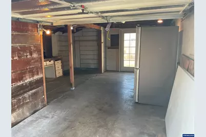 914 4th Av, Sweet Home, OR 97386 - Photo 31