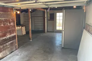 914 4th Ave, Sweet Home, OR 97386 - Photo 31
