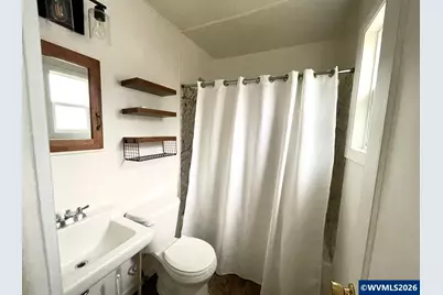 914 4th Av, Sweet Home, OR 97386 - Photo 33