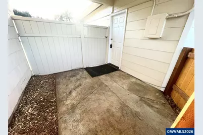 914 4th Av, Sweet Home, OR 97386 - Photo 41