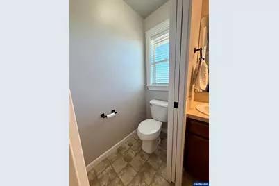4889 Whitewater St NE, Salem, OR 97305 - Photo 23