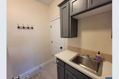 4889 Whitewater St NE, Salem, OR 97305 - Photo 37