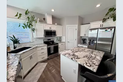 4889 Whitewater St NE, Salem, OR 97305 - Photo 7