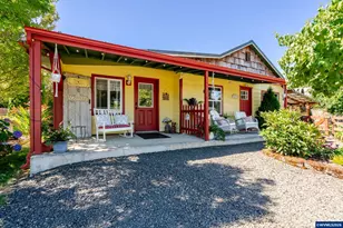 362 E Washington Ave, Brownsville, OR 97327 - Photo 3