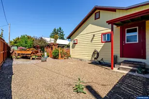 362 E Washington Ave, Brownsville, OR 97327 - Photo 35