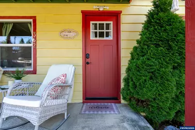 362 E Washington Av, Brownsville, OR 97327 - Photo 5
