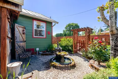 362 E Washington Av, Brownsville, OR 97327 - Photo 41