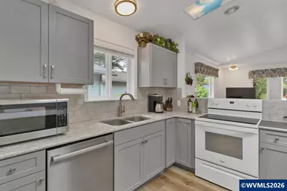 50 Pacific St, Depoe Bay, OR 97341 - Photo 31