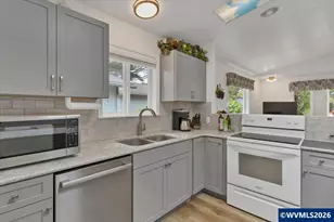 50 Pacific St, Depoe Bay, OR 97341 - Photo 31