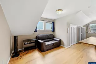3045 NW Johnson Ave, Corvallis, OR 97330 - Photo 7