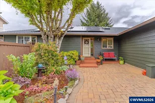 5240 Chapman St S, Salem, OR 97306 - Photo 3