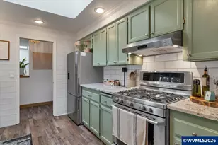 5240 Chapman St S, Salem, OR 97306 - Photo 9