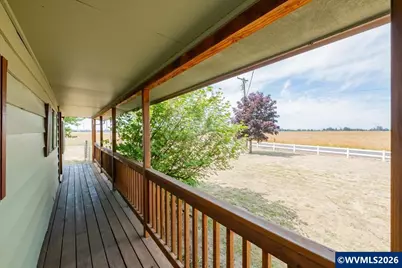 33120 S Meridian Rd, Woodburn, OR 97071 - Photo 11