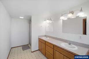 33120 S Meridian Rd, Woodburn, OR 97071 - Photo 23