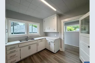 475 NE Alder St, Mill City, OR 97360 - Photo 7