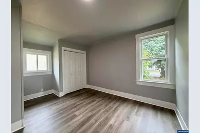 475 NE Alder St, Mill City, OR 97360 - Photo 9