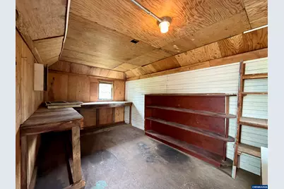475 NE Alder St, Mill City, OR 97360 - Photo 21