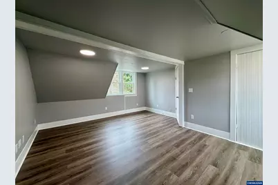 475 NE Alder St, Mill City, OR 97360 - Photo 15