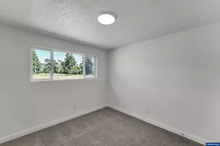 5173 10th Ave NE, Keizer, OR 97303 - Photo 13