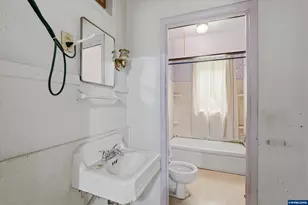 796 25th St SE, Salem, OR 97301 - Photo 17