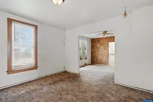 796 25th St SE, Salem, OR 97301 - Photo 11