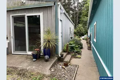 236 SE 130th Dr, South Beach, OR 97366 - Photo 7