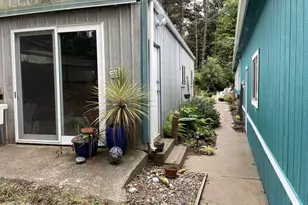 236 SE 130th Dr, South Beach, OR 97366 - Photo 7