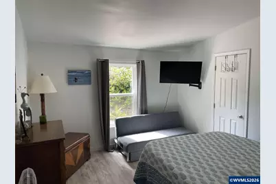 236 SE 130th Dr, South Beach, OR 97366 - Photo 17