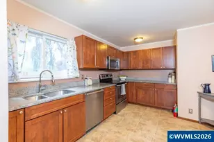 1810 Lee St SE, Salem, OR 97302 - Photo 7