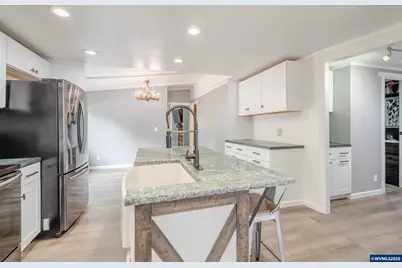 25697 Brush Creek Rd, Sweet Home, OR 97386 - Photo 9