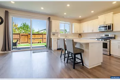 235 Walnut St, Mount Angel, OR 97362 - Photo 13