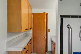 4182 Barrett St S, Salem, OR 97302 - Photo 23