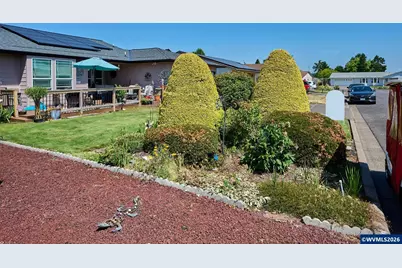 2093 Astor Wy, Woodburn, OR 97071 - Photo 5