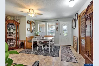 2093 Astor Wy, Woodburn, OR 97071 - Photo 9