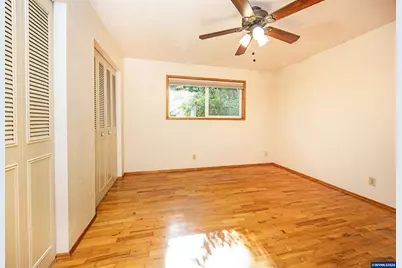 91404 N Coburg Rd, Eugene, OR 97408 - Photo 13