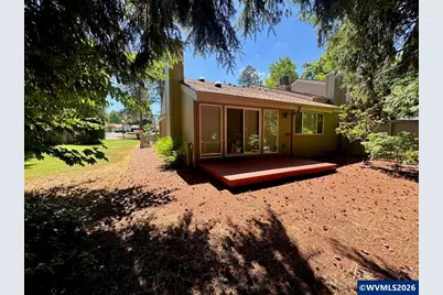 1889 Lexington Cir SE, Salem, OR 97306 - Photo 1