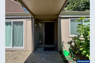1889 Lexington Cir SE, Salem, OR 97306 - Photo 7