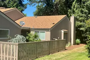 1889 Lexington Cir SE, Salem, OR 97306 - Photo 5
