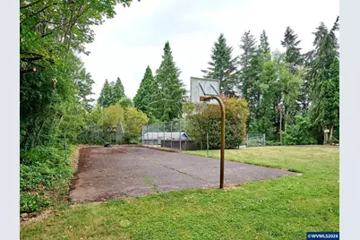 22069 Eric Dr NE, Aurora, OR 97002 - Photo 19