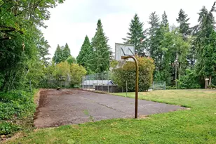 22069 Erica Dr NE, Aurora, OR 97002 - Photo 19