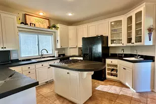 4364 NW Honeysuckle Dr, Corvallis, OR 97330 - Photo 3
