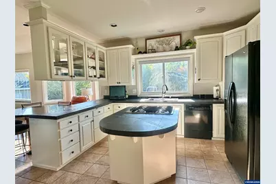 4364 NW Honeysuckle Dr, Corvallis, OR 97330 - Photo 19