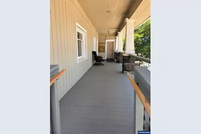 213 Cedar St, Klamath Falls, OR 97601 - Photo 9