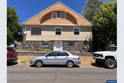 213 Cedar St, Klamath Falls, OR 97601 - Photo 3
