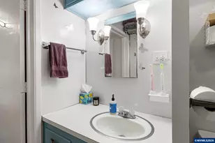 320 E Blakely Ave, Brownsville, OR 97327 - Photo 21